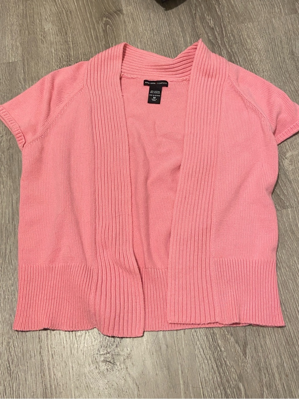 Short sleeve pink open cardigan